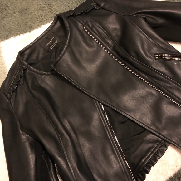 Zara Jackets & Blazers - Zara faux leather jacket